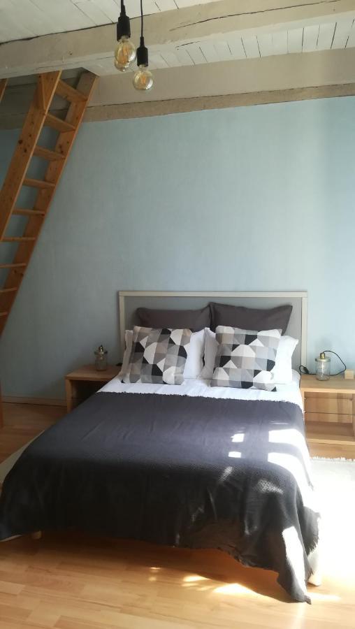 Le Mas de Carrié Bed and Breakfast Parisot  Esterno foto