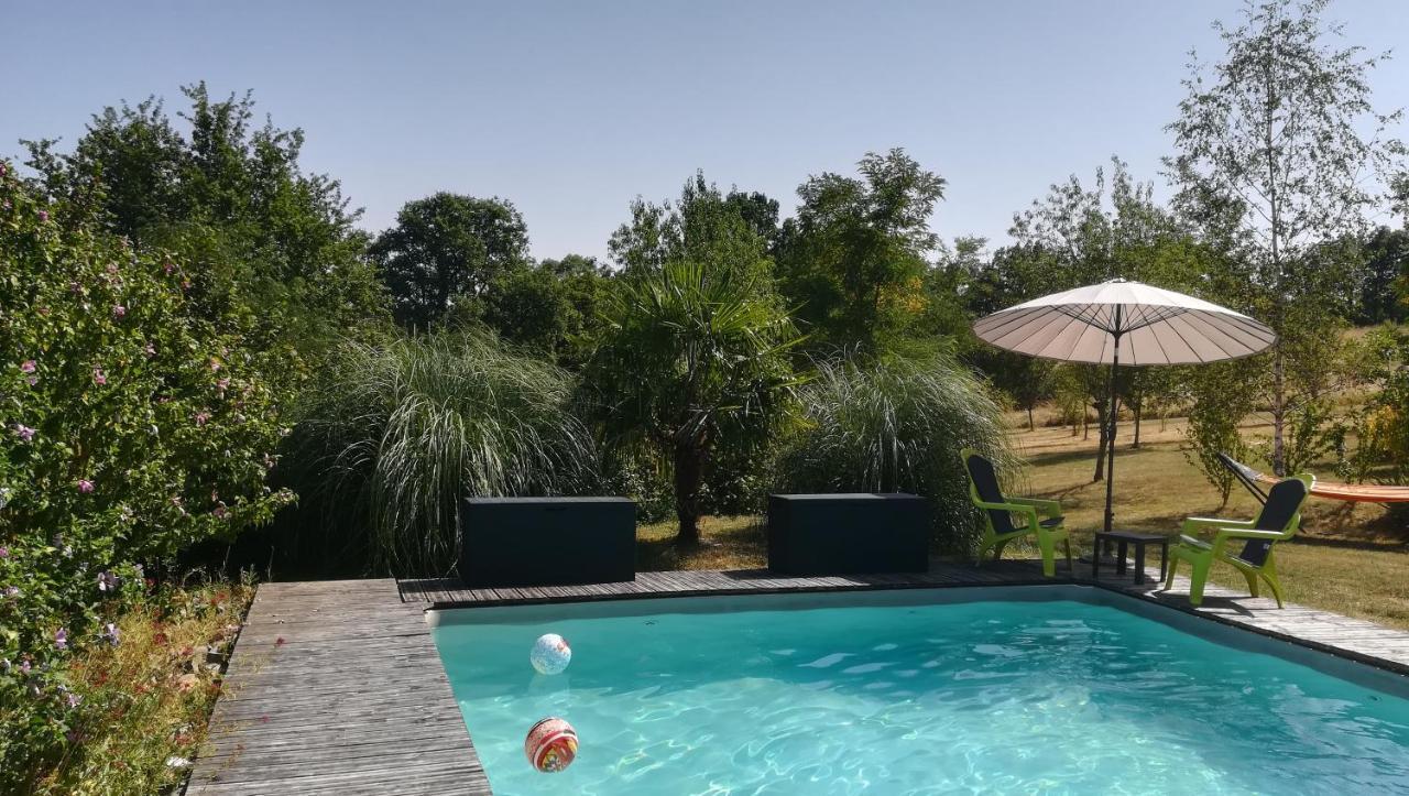 Le Mas de Carrié Bed and Breakfast Parisot  Esterno foto