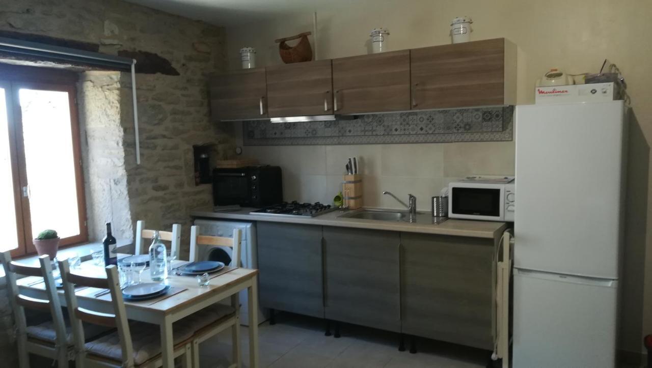 Le Mas de Carrié Bed and Breakfast Parisot  Esterno foto