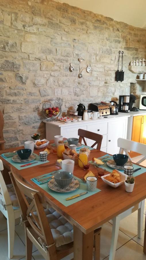 Le Mas de Carrié Bed and Breakfast Parisot  Esterno foto